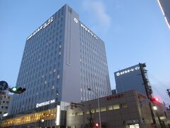 17：00に静岡おでんの人気有名店：青葉横丁の「三河屋」に予約を入れてあるので、
16：40に泊まった「ホテルオーレイン」を出ます。
