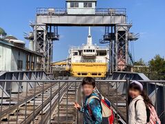 八甲田丸を見学することに。北斗駅見学して、北海道側の青函トンネル入口見学して、青森側の青函トンネルを見学したから、青函連絡船を見学すればほぼほぼコンプリート？