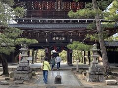 天橋立入り口にあったお寺にも参拝しました。