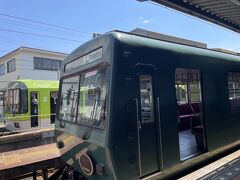 八瀬からは少し歩いて叡山鉄道に乗り換えます。出町柳まで15分程。クラシックな感じの可愛い電車でした。
