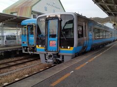 ●特急あしずり5号＠JR/窪川駅

JR/窪川駅から更に西へ。
バースデイ切符を使い、この特急あしずり号で移動します。