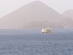 黄砂で中島が霞んでます。