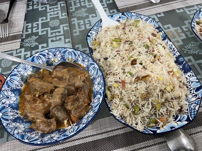 肉はヤクとかビーフとかチキンのときも