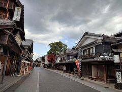 開店前のおはらい町。