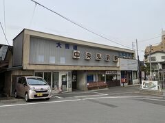 教会そばにある弘南鉄道大鰐線の中央弘前駅。