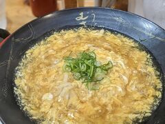 近鉄奈良駅に移動しました。

とりあえず体を温める。
卵あんかけうどん。本日のベストチョイスです。