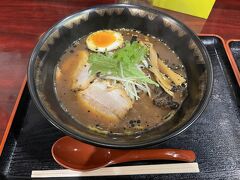 散々日本酒を飲んで
締めにラーメンという暴挙

どーもブラック
私の好きな味