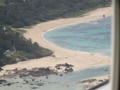 奄美空港手前の海岸