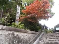  岡田の街から丘を登りきった場所に鎮座する岡田神明社から、本日のお遍路の後半に入ります。