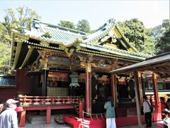 ｢久能山東照宮」を参拝し「東照宮博物館」も見学しました。
普通、神社仏閣はロープウェイを上がった先にあるというイメージですが、日本平からは下った所に鎮座なんですよね。