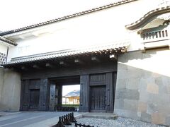 石川門二の門。
