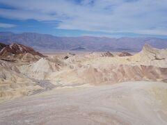 ザブリスキーポイント Zabriskie Pointは、火星の様な光景。地球上にこんな場所があるのか。