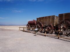 Harmony Borax Worksでは、ここで採れた塩を運んだ馬車が残されています。