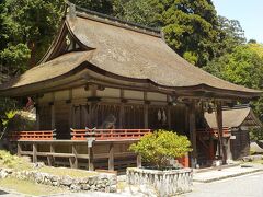 日吉神社西本宮拝殿です。