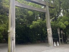 到着しました。熱田神宮です！