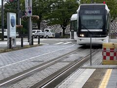 路面電車に乗り、富山駅へ