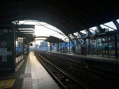 ●JR/高知駅

何となく、雰囲気がヨーロッパの駅ににてるんだよな…。
しばらく行けてないな…と思いながら、駅の風景を楽しんでいました。