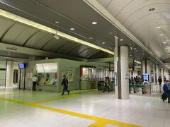 京葉線の東京駅へ。