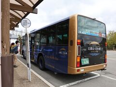 シャトルバスで延暦寺へ向かいます。

