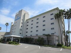 土庄港から30分ほどで今宵のお宿の小豆島国際ホテルに到着です