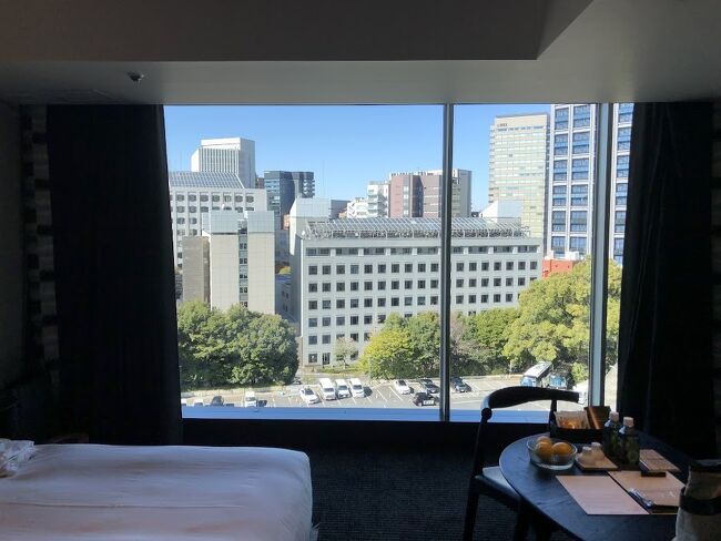 紀尾井ホールビュー！って事ね。＾＾；<br /><br />友達と紀尾井ホールのコンサートを聞きに来るときは、何時も此処のガーデンラウンジ集合なのよね。<br /><br />