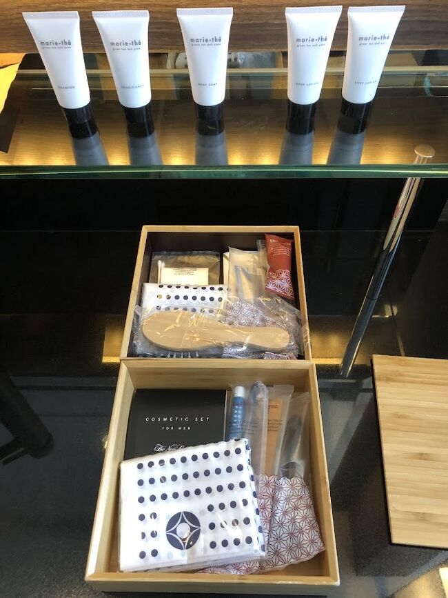 アメニティ<br /><br />手ぬぐいとかあったよ。