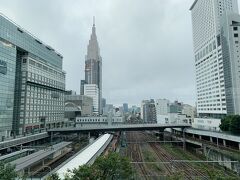 07:00 バスタ新宿
足柄サービスエリアから約1時間半、徳島駅から約9時間。
バスタ新宿到着しました。
これでこの旅行も全日程が終了。
飲むことが多くなかなか出費のかさんだ旅行でしたが、非常に楽しく満足の旅行でした。