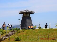 綾瀬川対岸にある『まつばら綾瀬川公園』https://life.tobu.co.jp/useful/facilities/detail/29
あそこにもミニサイズの望楼あるわ。