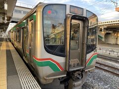 会津若松駅18:19の電車に接続します。さて会津若松駅から郡山へ戻ります。