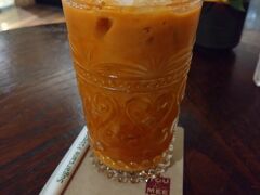 夜はグランドハイアットバンコクにあるカフェでカオソーイ。
こちらもいつぶりだろ。
高級カオソーイで2000円超えしてたかも。。。