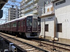 服部天神宮に寄り道したため、電車が行ってしまった・・・・