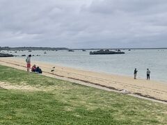 13:45 【佐和田の浜】
近かったので行ってみました！
曇り空の海はもうほぼ同じです！笑
人も全然いない！

サッと見て、池間島へ向かいました！