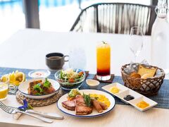 8:20
2日目はホテルの朝食ビュッフェをいただきました！
※写真は公式サイトのもの（私はビュッフェが下手すぎなので写真を撮りませんでした…笑）

GWだけど混雑もなく快適でした。

宮古そば、ブルーシールアイス、紅芋コロッケなど宮古島らしいメニューからお味噌汁やサラダ、パンも種類豊富で美味しくて楽しかったです♪♪
大満足でした！