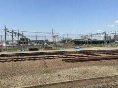 途中の冨吉駅の車庫で色々と車両を見ることが出来ました