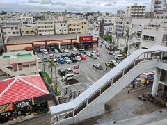 来たのは安里駅
