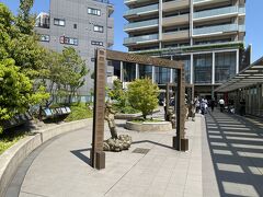 駅に戻り、北口前には大泉アニメゲートがあります。