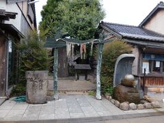 妖怪神社にお参り。