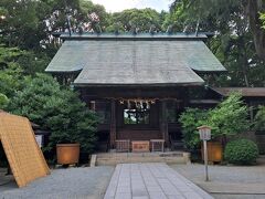 報徳二宮神社の本殿で参拝します。