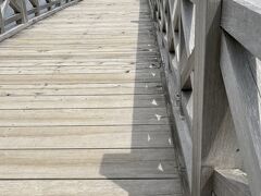 長い木の橋で、長生きの橋と読ませるらしい
橋を渡ると長生きが出来るとか
長生きできるかな～