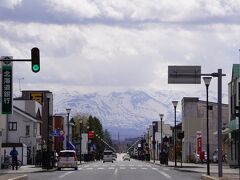 美瑛駅からどーん！
曇天の朝です。