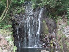 こちら手前にあったの滝は飛烟の滝
高さ約20m､幅約10m