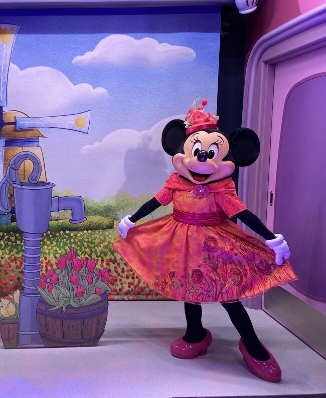ディズニー ミニー ブロンズ立像