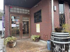 3軒目、少し進んで信濃ワイン。
コロナ禍の影響もあり、どのお店も試飲ができません。