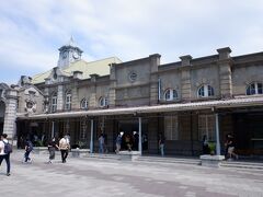 　一時間しないくらいで、新竹駅到着です。

12:54　中レキ
13:37　新竹