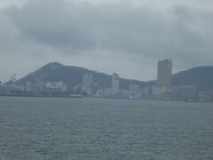 高松港が見えてきた。