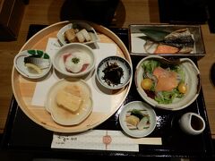 いよいよ今回の日程最終日の朝食