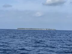 3日目は渡久地港からフェリーで水納島へ
フェリーで15分
近い離島