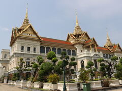 タイとイタリアの建築様式が融合して建造された「チャクリー・マハ・プラサート宮殿」。