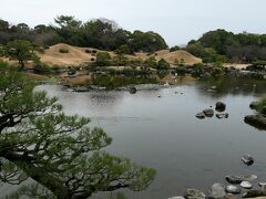 豪勢な日本庭園
ご多分に洩れず、かつての肥後細川藩時代のお殿様のお庭である