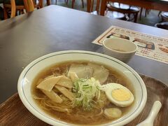 ここでございます
秋北食堂　
こういう食堂の
ラーメンが美味い